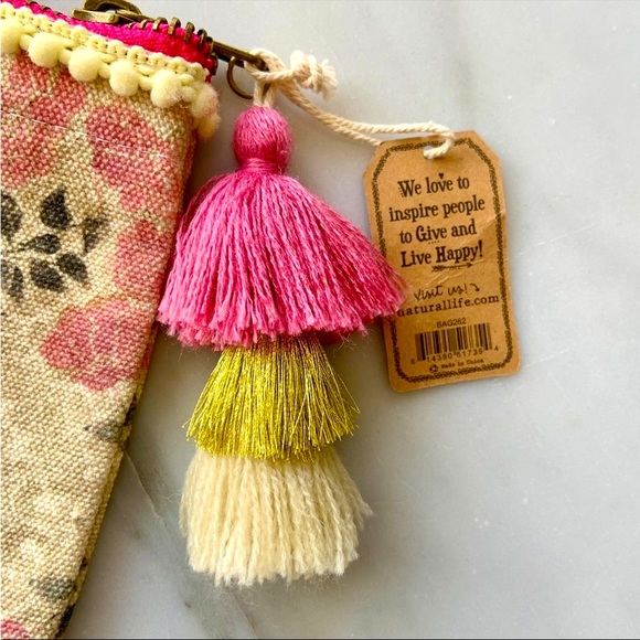 Natural Life•NWT•”Happily Ever After”•Zip Top Cosmetic Bag•Tasseled Tapestry Bag - Picture 4 of 12